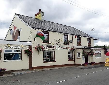 Prince Of Wales Inn Rhymney Bagian luar foto