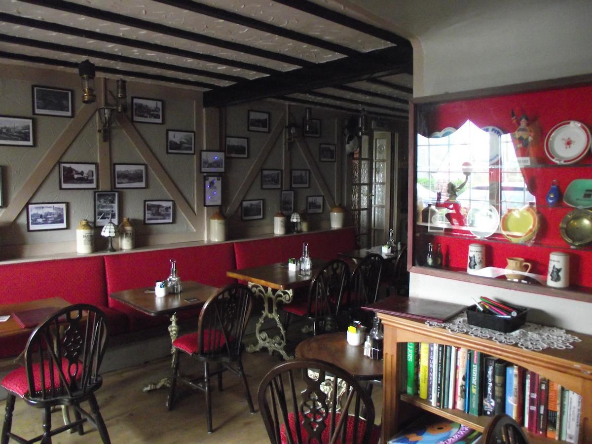 Prince Of Wales Inn Rhymney Ruang foto